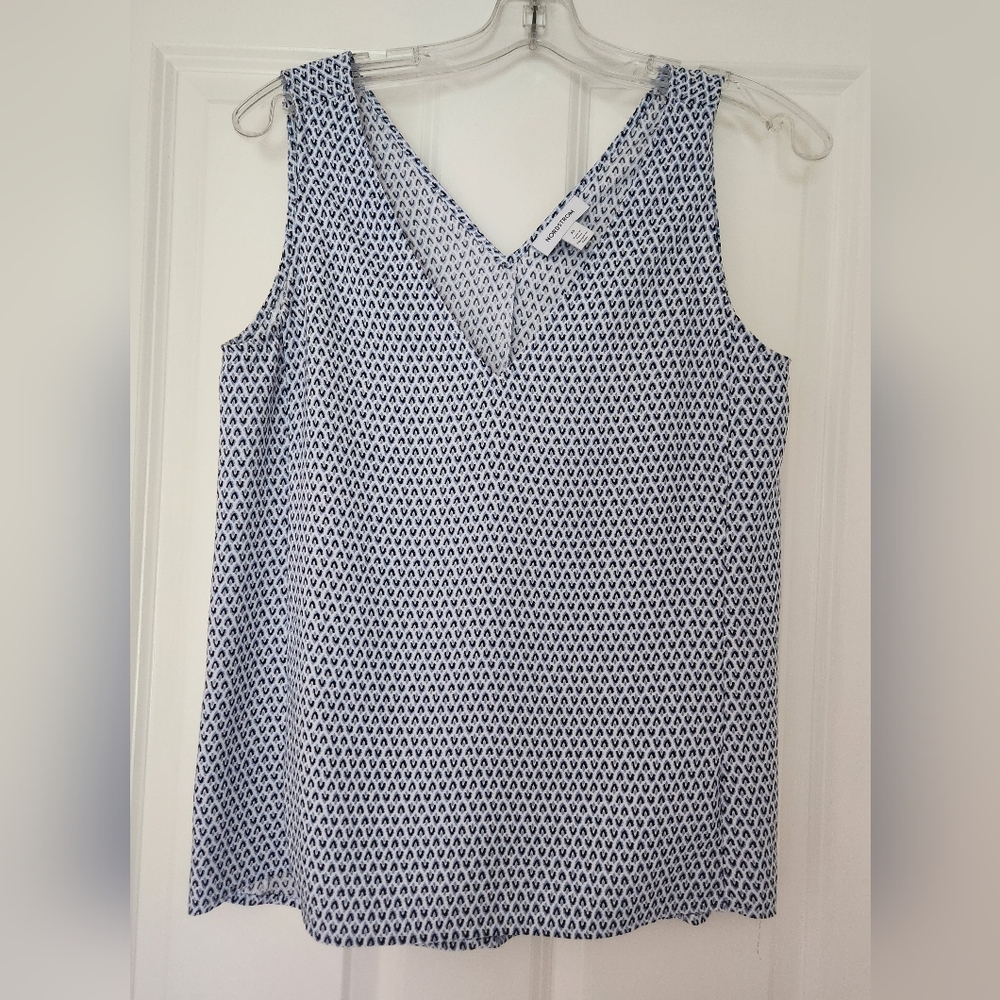Nordstrom Women's Sleeveless V-Neck Geometric Top - Black, Blue, White, XS